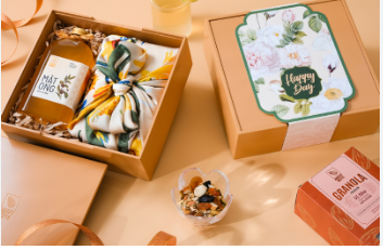 In Bồi Trên Các Sản Phẩm Đóng Gói Quà Tặng: Sự Kết Hợp Giữa Chất Lượng Và Thẩm Mỹ